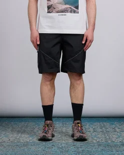 Hot and wander Breath Rip Nylon Short Black