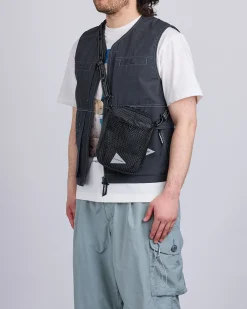 New and wander Reflective Rip Shoulder Pouch Black