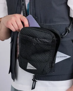 New and wander Reflective Rip Shoulder Pouch Black