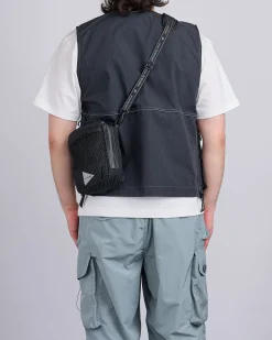 New and wander Reflective Rip Shoulder Pouch Black