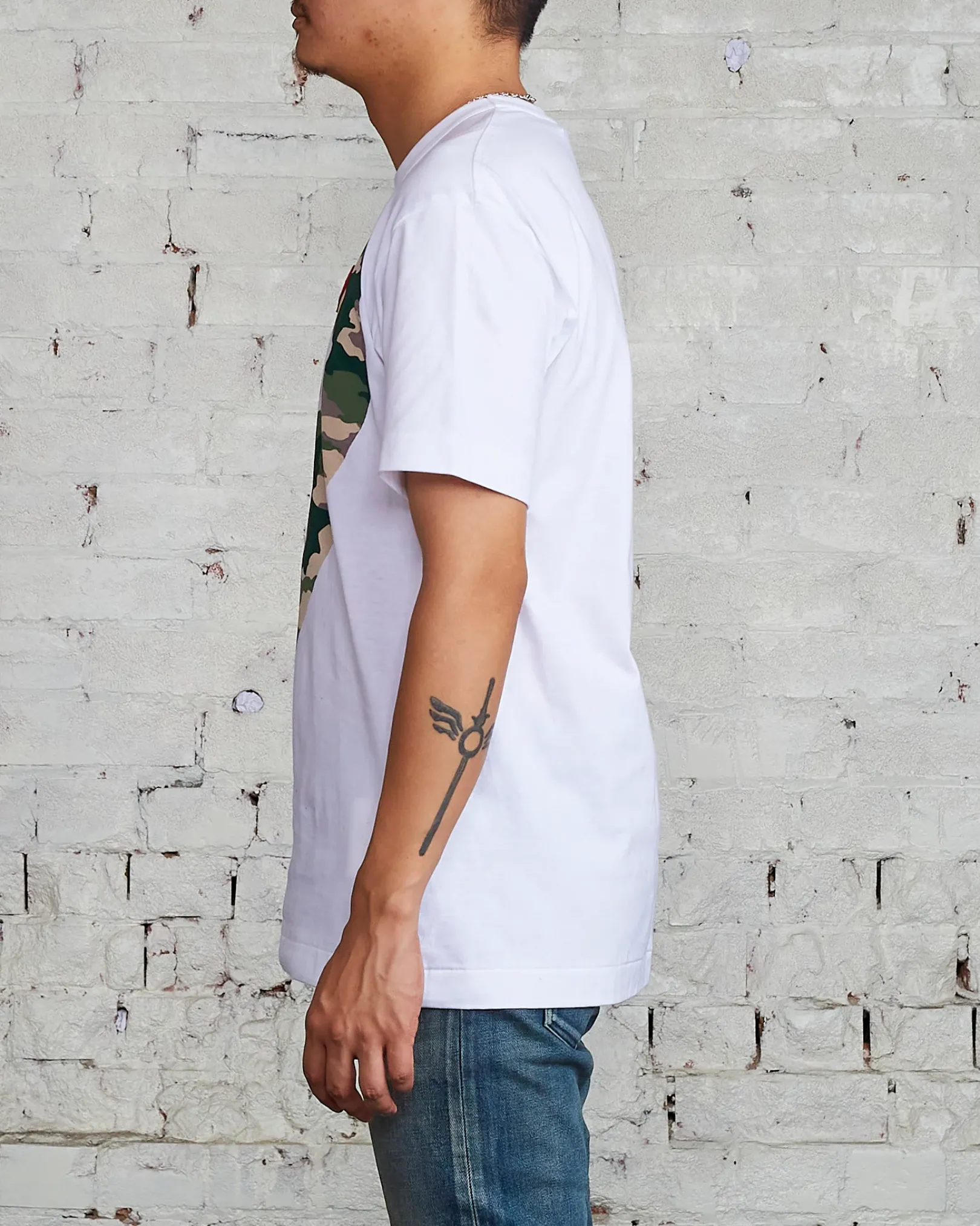 Sale Comme des Garçons PLAY Big Camouflage Chest Heart T-Shirt White