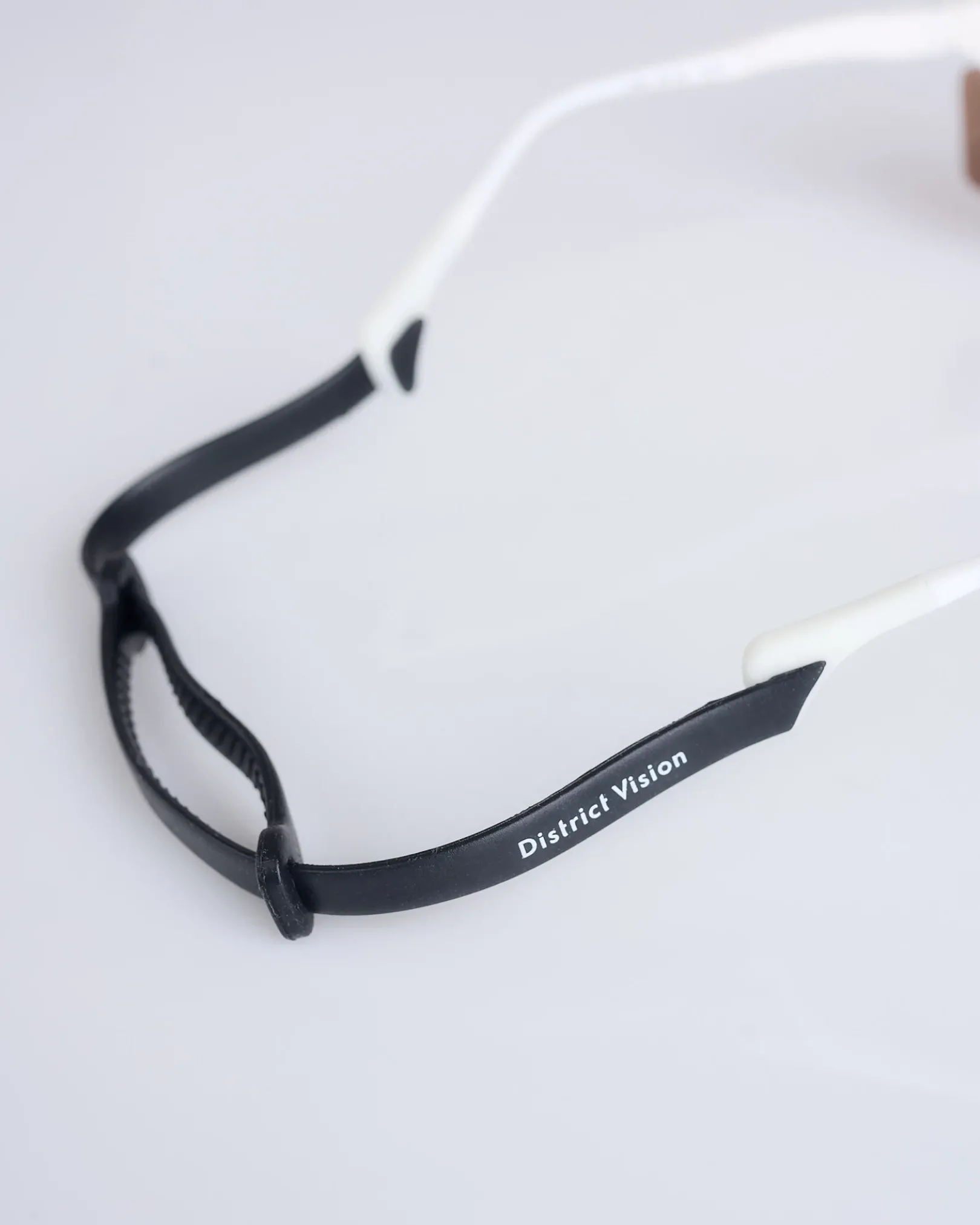 New District Vision Adjustable Eyewear Strap Black