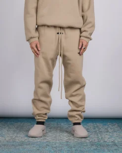 Discount Fear of God Essentials Fleece Logo Sweatpant Desert Sand