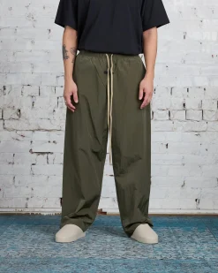 Sale Fear of God Essentials Ripstop Relaxed Pant Military