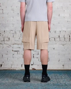 Online HOMME PLISSÉ ISSEY MIYAKE Pleats June Cargo Short Shell Beige