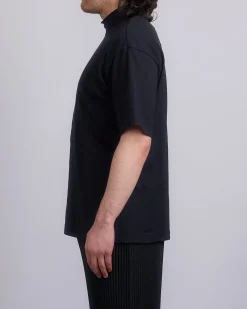 Fashion HOMME PLISSÉ ISSEY MIYAKE High Neck T-Shirt Black