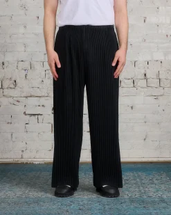 Sale HOMME PLISSÉ ISSEY MIYAKE Pleats September Straight Pant Black