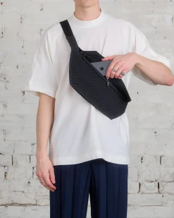 Outlet HOMME PLISSÉ ISSEY MIYAKE Issey Miyake Homme Plisse Pleats Crossbody Bag Black