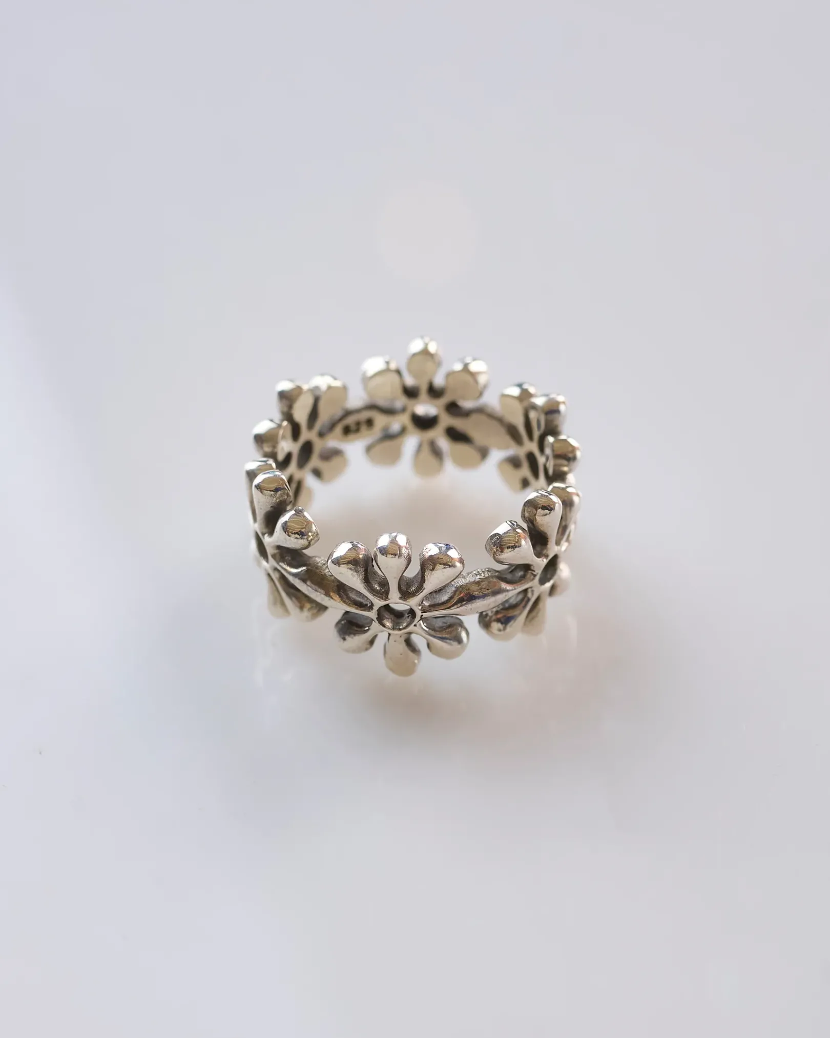 Clearance Maple Orbit Ring Silver 925