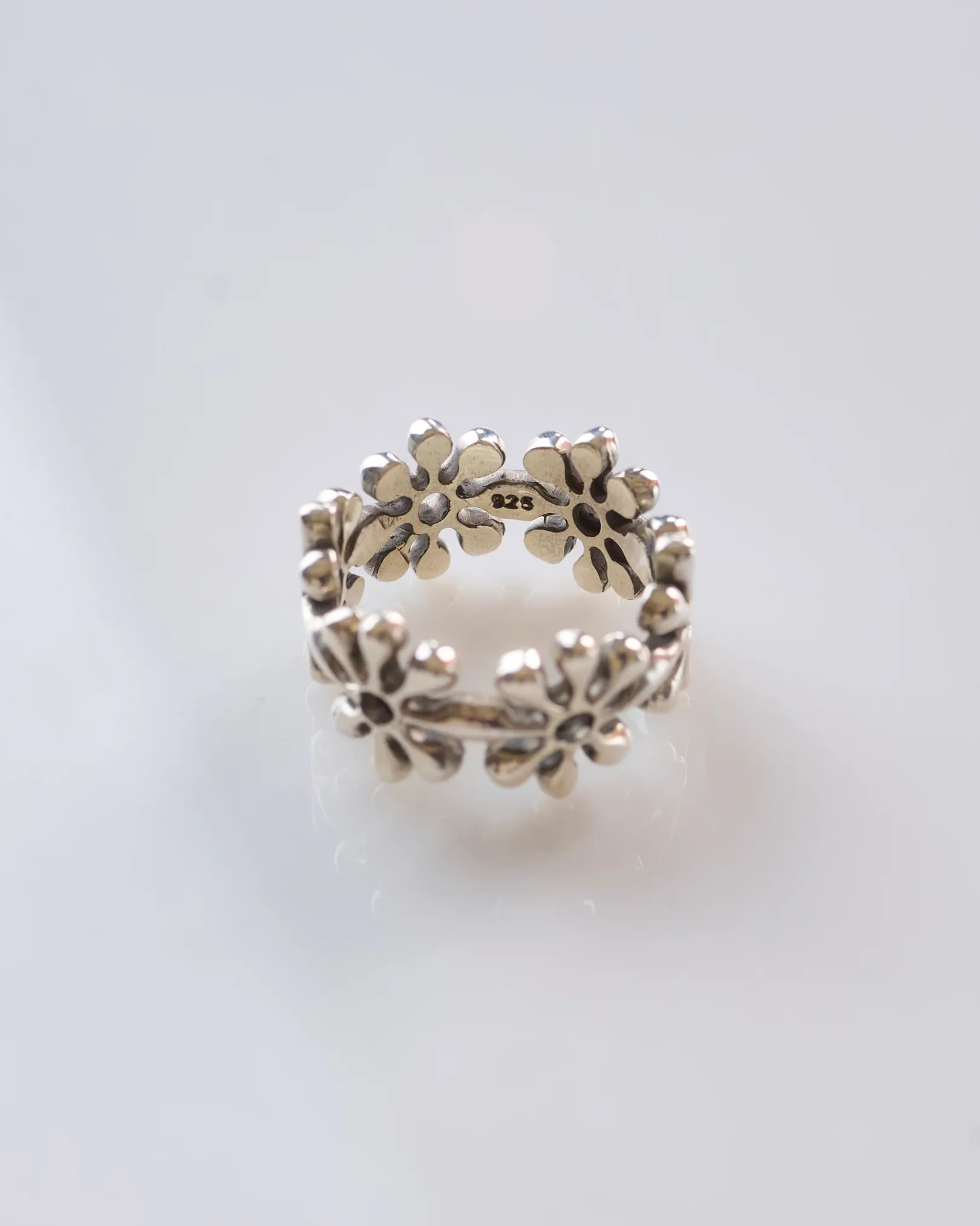 Clearance Maple Orbit Ring Silver 925