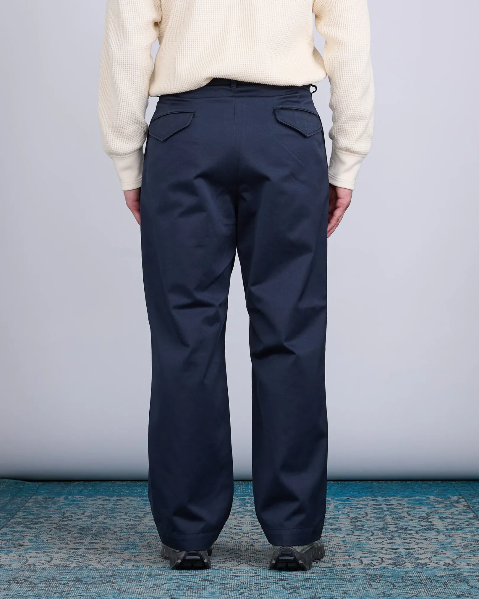 Discount nanamica Double Pleat Hybrid Chino Pant Navy