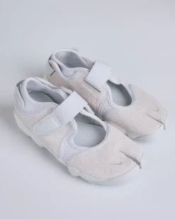 Discount Nike Women's Nike Air Rift Photon Dust Summit White HQ1474 001