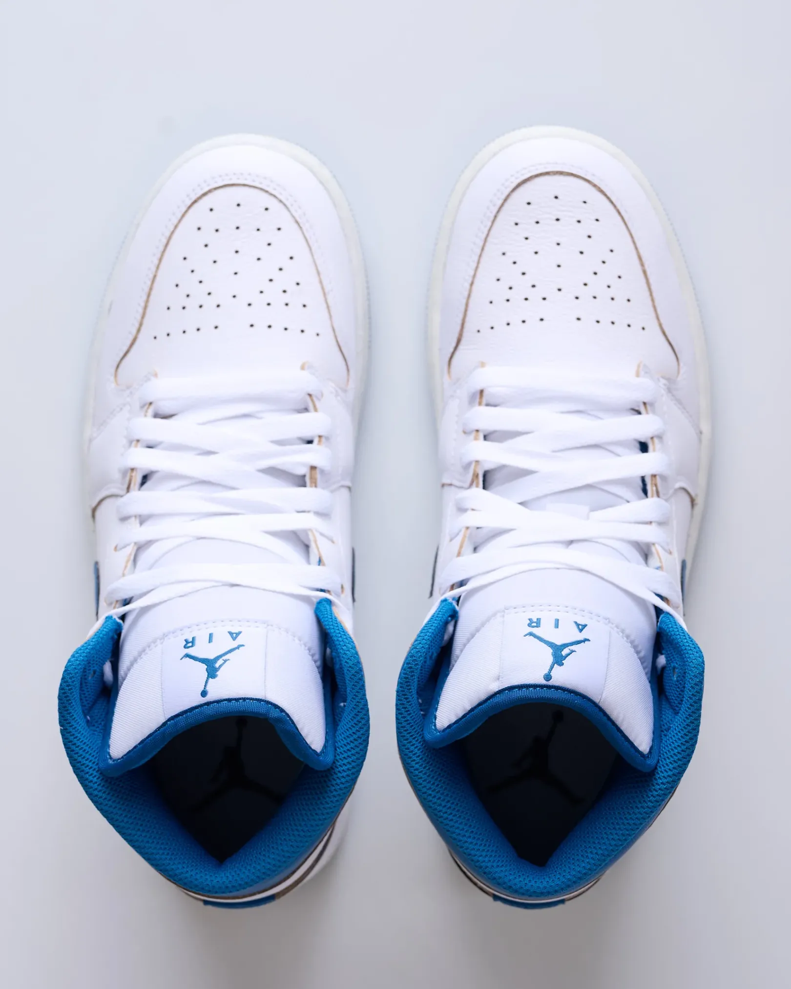 Best Nike Men's Air Jordan 1 Mid SE White/Industrial Blue-Sail
