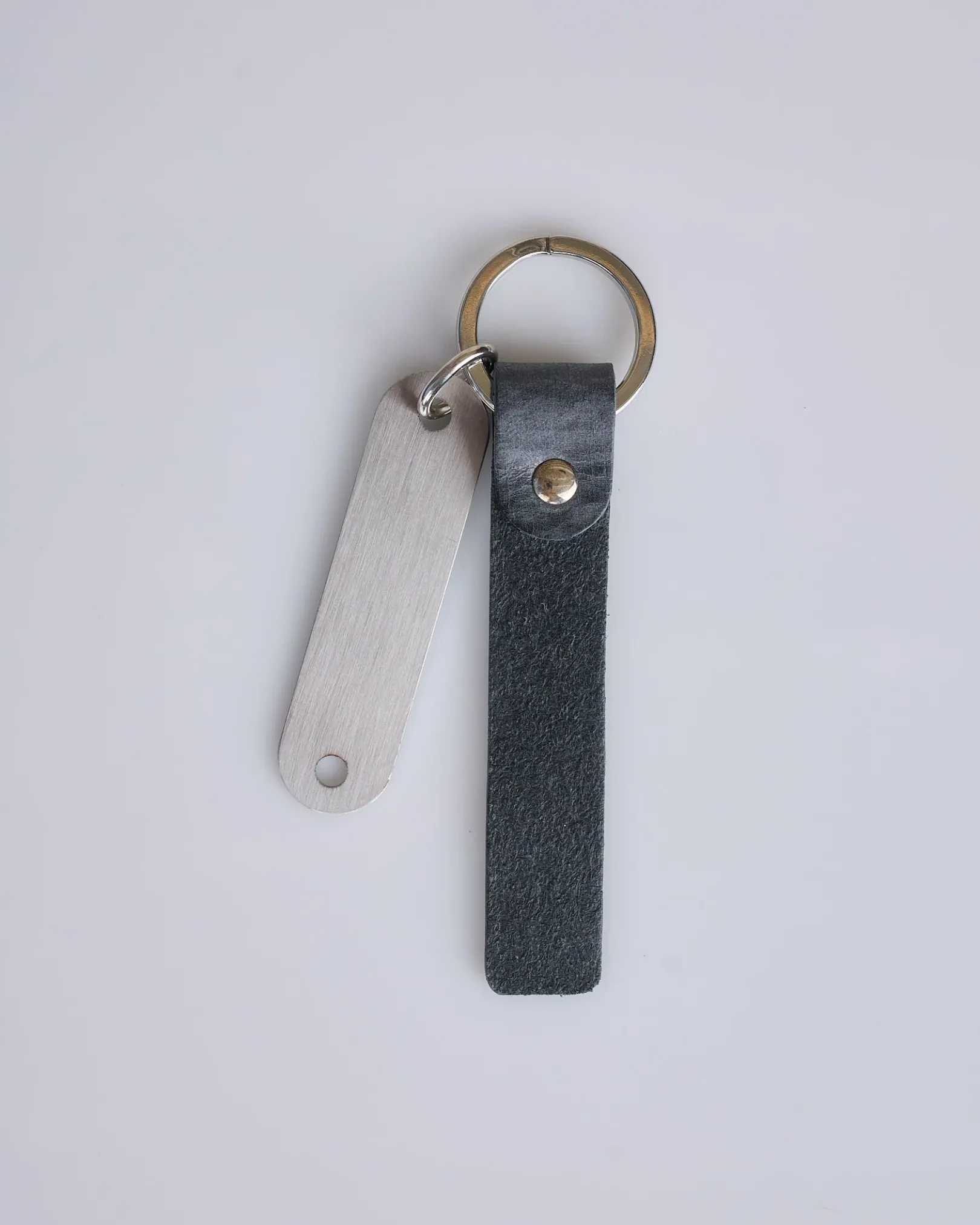 Hot Our Legacy Ring Keyring Grey Leather