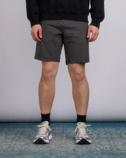 Online Reigning Champ Stretch Warp Knit Coach's 9" Short Carbon