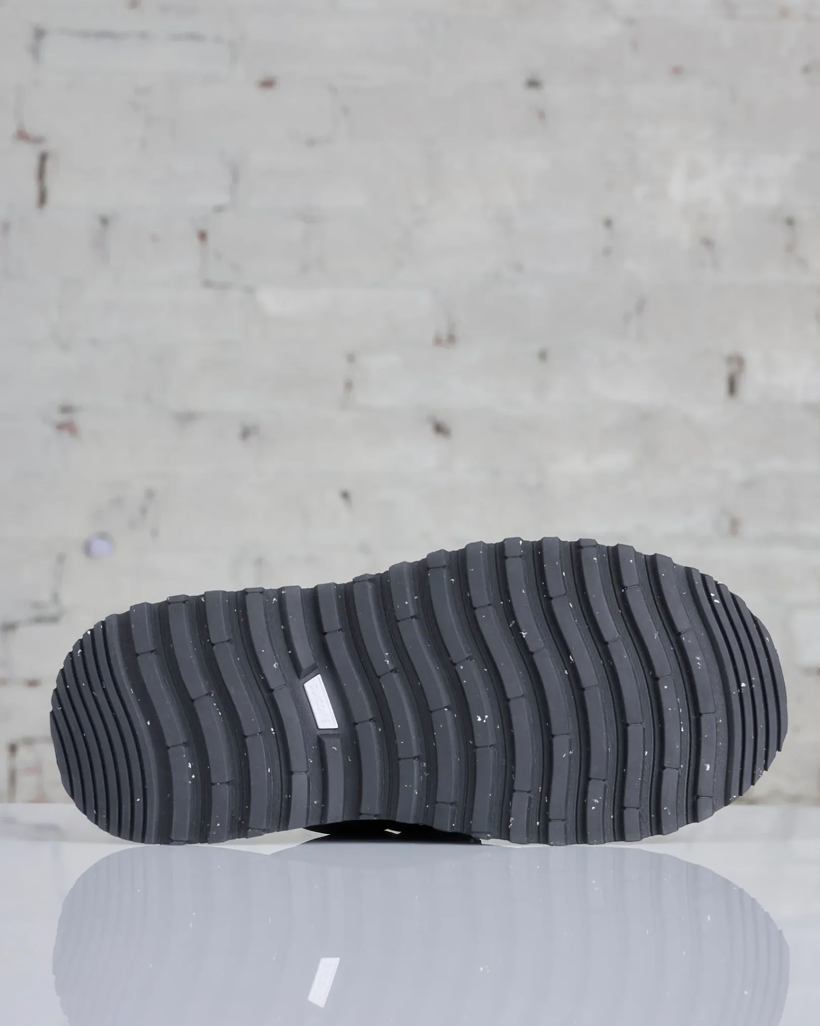 Hot Suicoke ZAVO-PUFFab Black